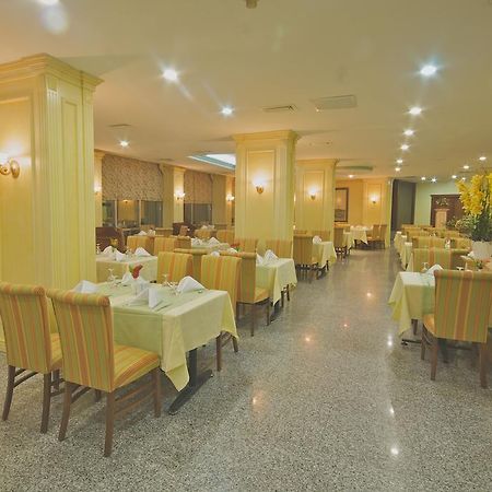 Grand Medya Hotel Estambul Restaurante foto